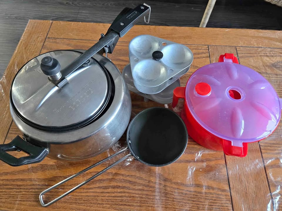 Atta Maker / Idli Maker / Tadka Pan / Borosil Cooker