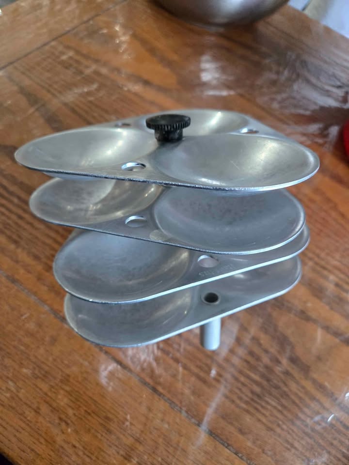 Atta Maker / Idli Maker / Tadka Pan / Borosil Cooker - photo 4