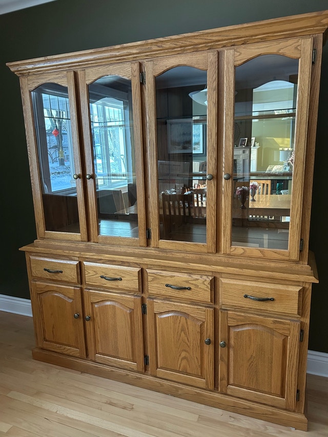 Solid Oak China Cabinet / Hutch & Buffet