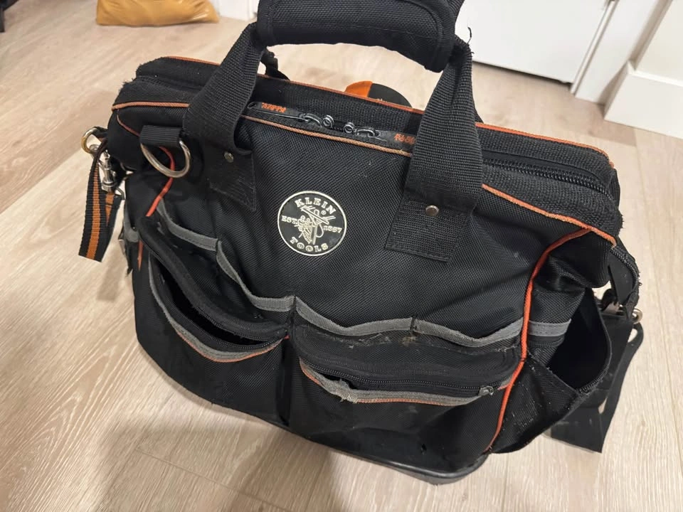 Klein Tool Bag w/ light - photo 2