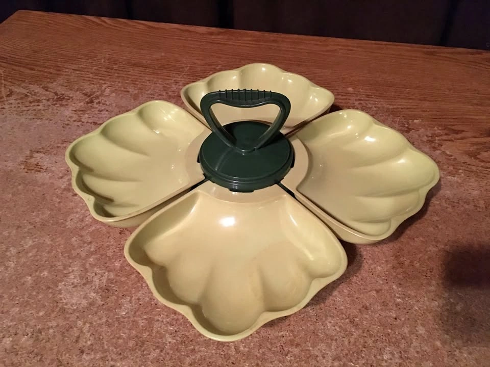 Vintage Lazy Susan - 2 Tone Green, 5 Pieces, Plastic Seashell
