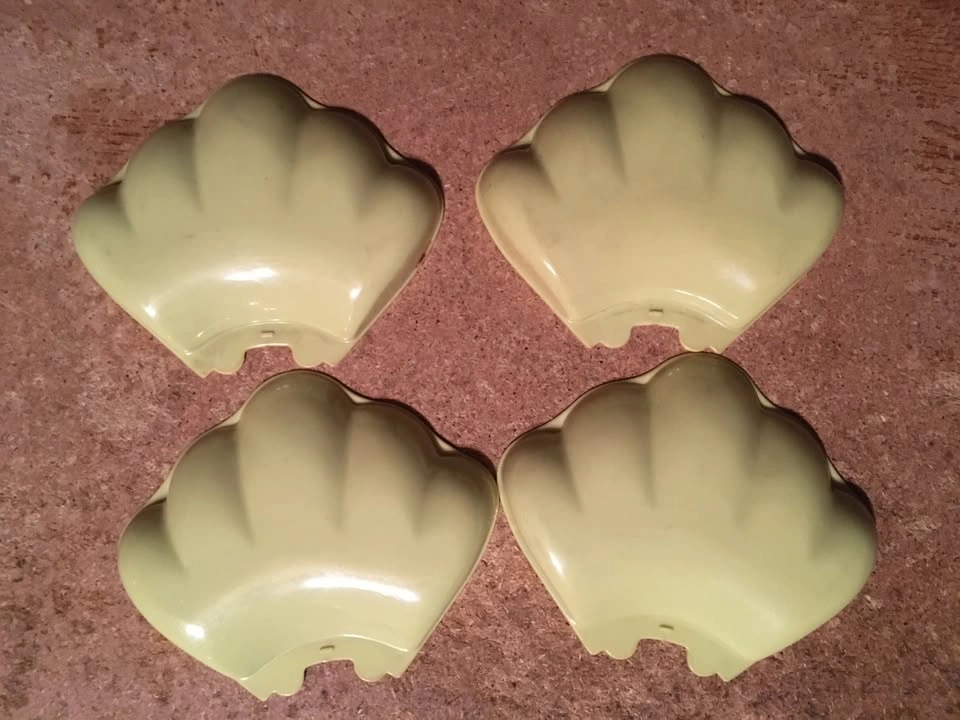 Vintage Lazy Susan - 2 Tone Green, 5 Pieces, Plastic Seashell - photo 5