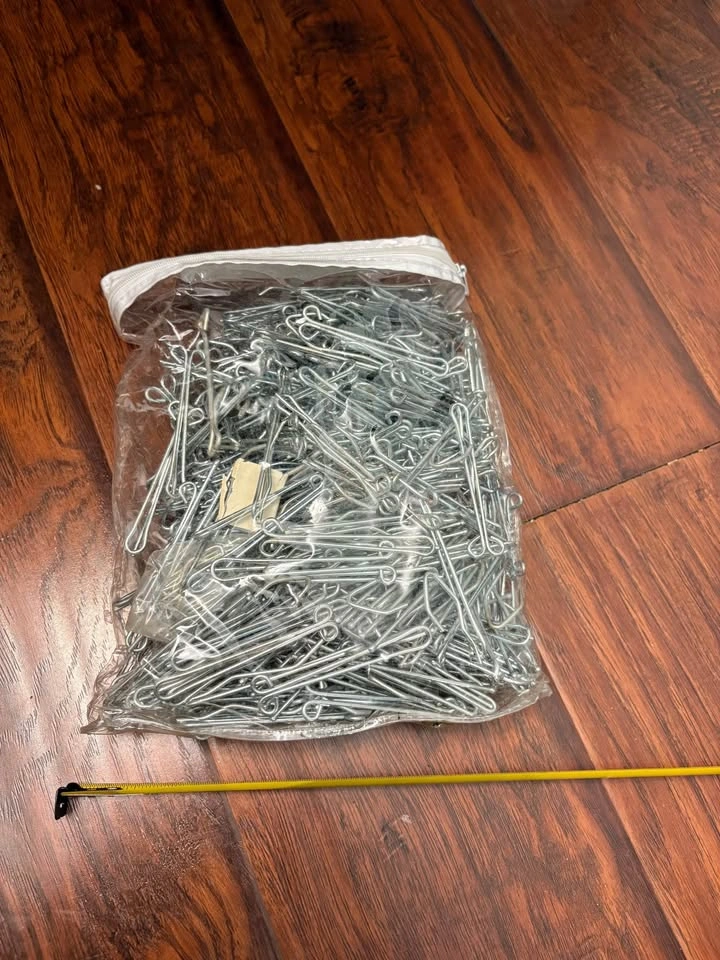Drapery/ Curtian Pins Full Bag - photo 3