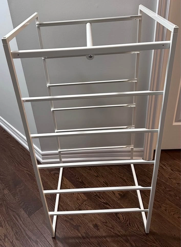 White Metal Clothe Rack - photo 2