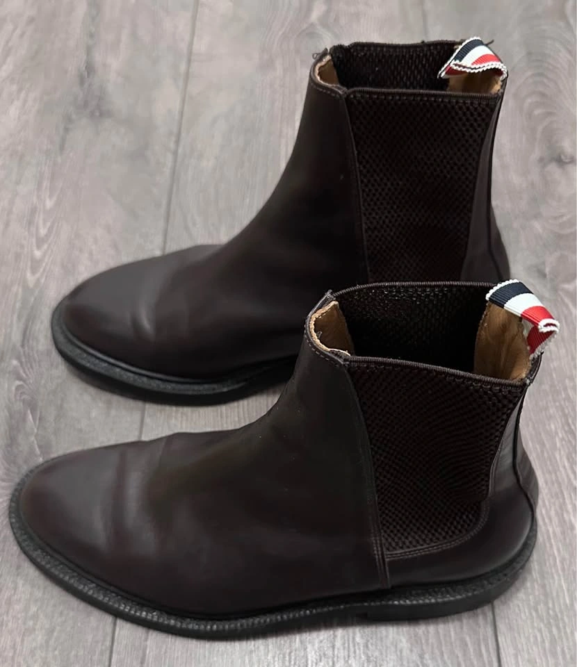 Thom Browne Calf Leather Chelsea Boots (Men's Shoe) - photo 2