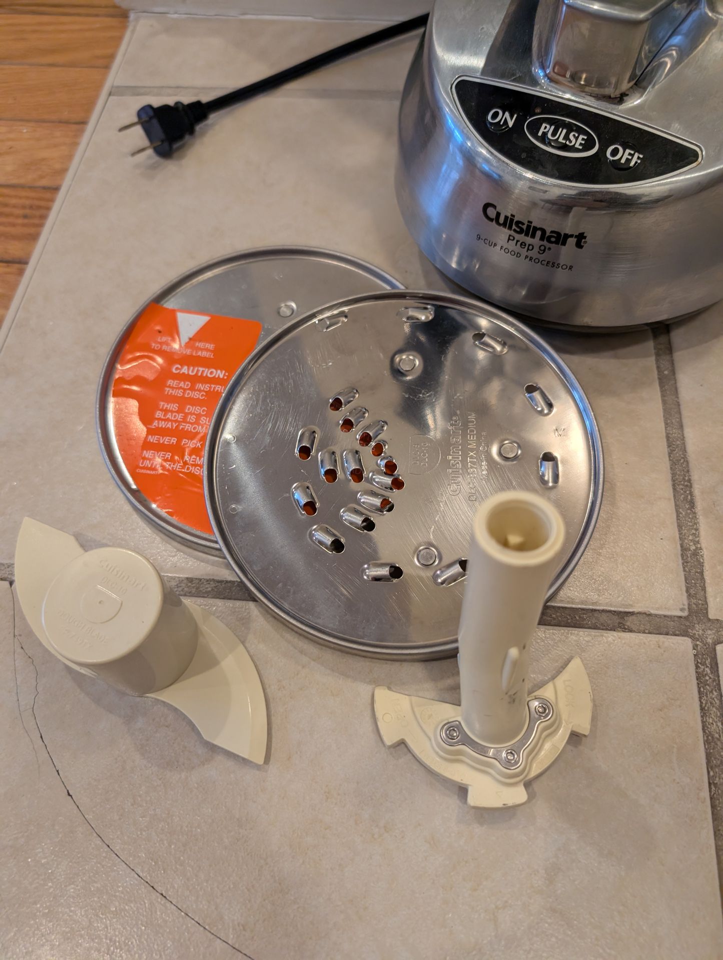 Cuisinart Food Processor - photo 2