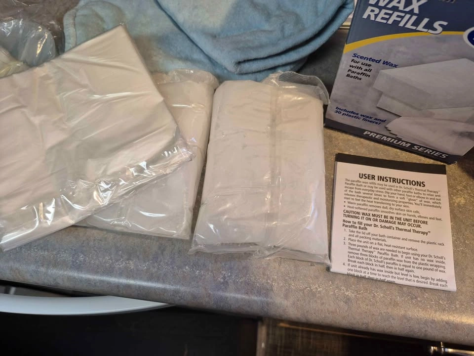 Remington Parrafin Wax Spa with Lots of NEW Refill Wax - photo 3