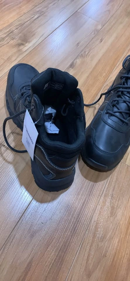 Brand new slip resistant work boots - photo 5