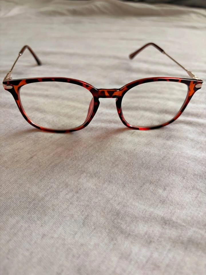 Blue light glasses
