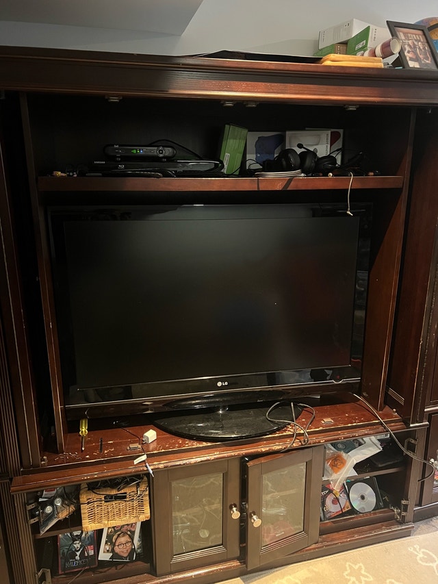 Entertainment Unit - 108"W x 72"H x 24"D - photo 2