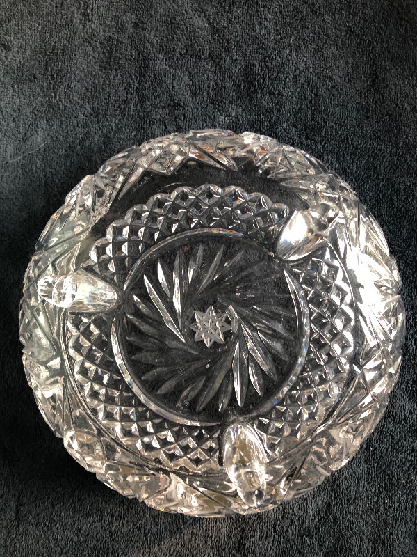 Pinwheel Crystal Footed Bowl, 2 available (Brampton) - photo 3