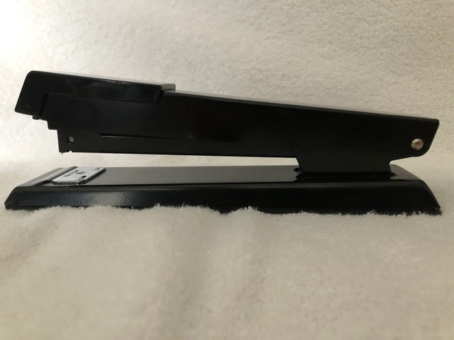 Vintage Bates 500 Metal Stapler + Box of Staples (Brampton) - photo 2