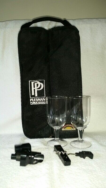 Wine/Beverage Cooler Carrying Case with Accessories