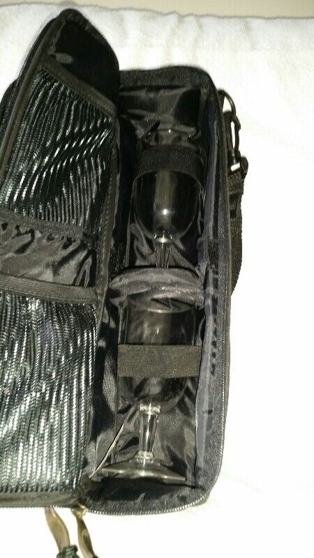 Wine/Beverage Cooler Carrying Case with Accessories - photo 3