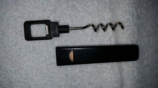 Wine/Beverage Cooler Carrying Case with Accessories - photo 5