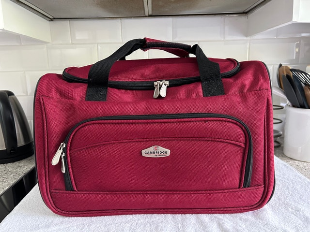 Cambridge Travel Bag, never used (Brampton)