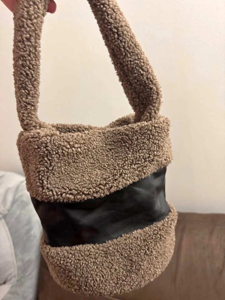 Handbag