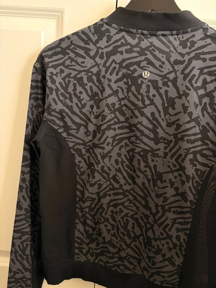Lulu Lemon Athletic Jacket - Small - photo 2