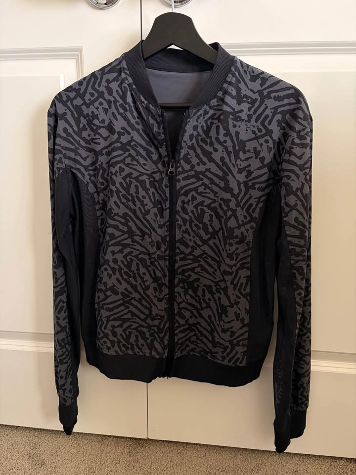 Lulu Lemon Athletic Jacket - Small - photo 3