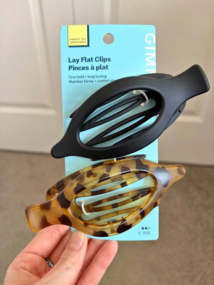 NEW WITH TAGS- Lay flat hair clips