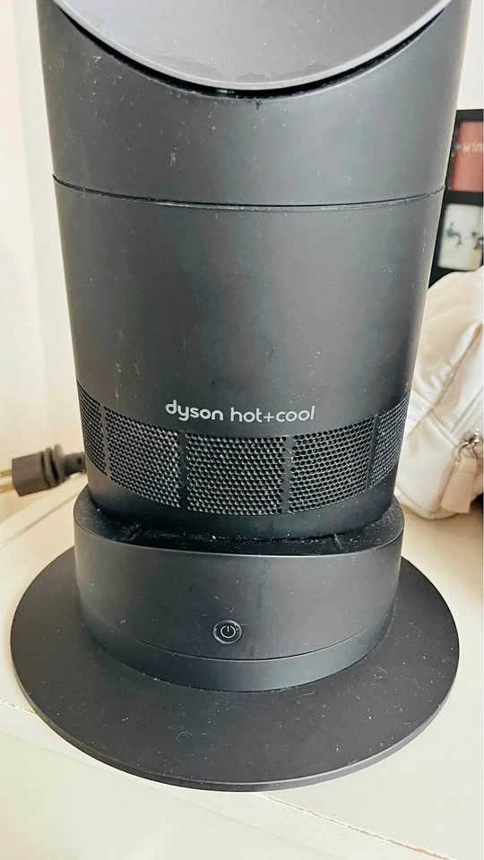 Dyson Hot + Cool Fan Heater (AM09) with Remote – Moving Sale 🔥