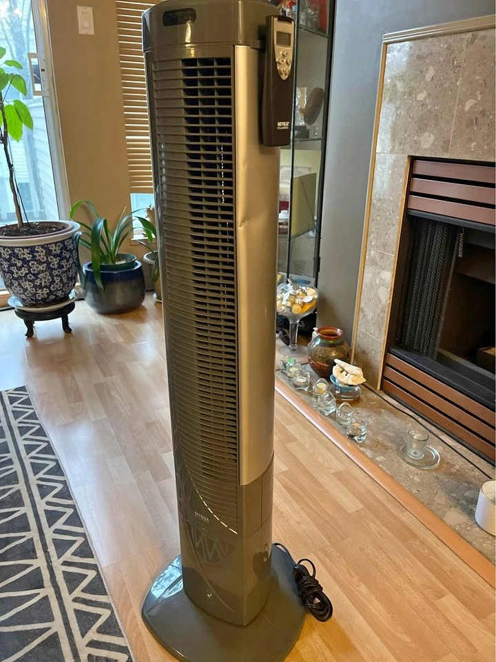 MOVING SALE – Seville Classics Tower Fan (with Remote)