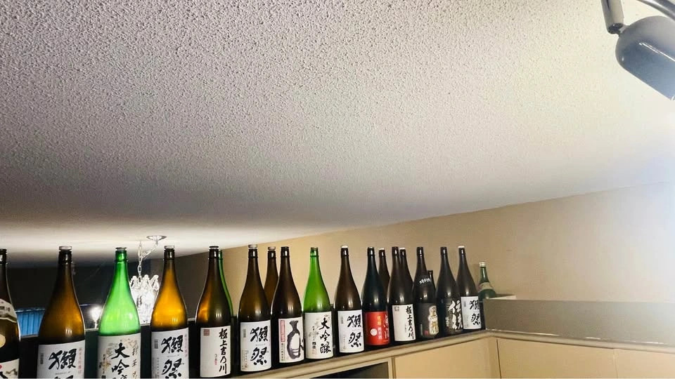 Large Japanese Sake Bottle Collection – Bar / Restaurant Decor - photo 2