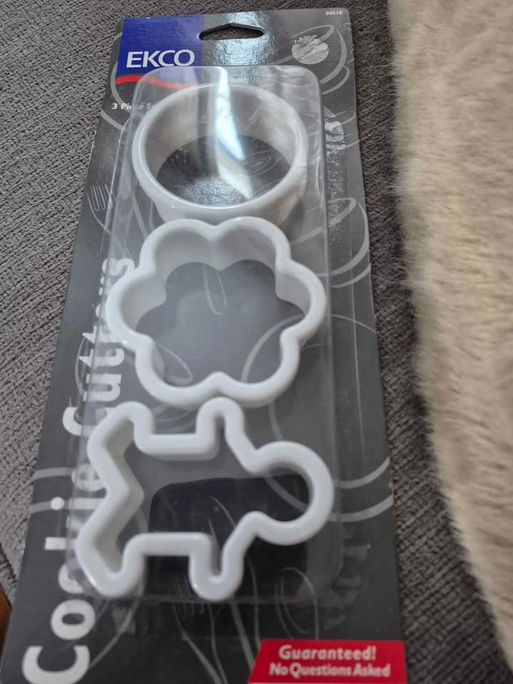 Vintage 1999 Ekco 3-Piece Cookie Cutter Set Unopened