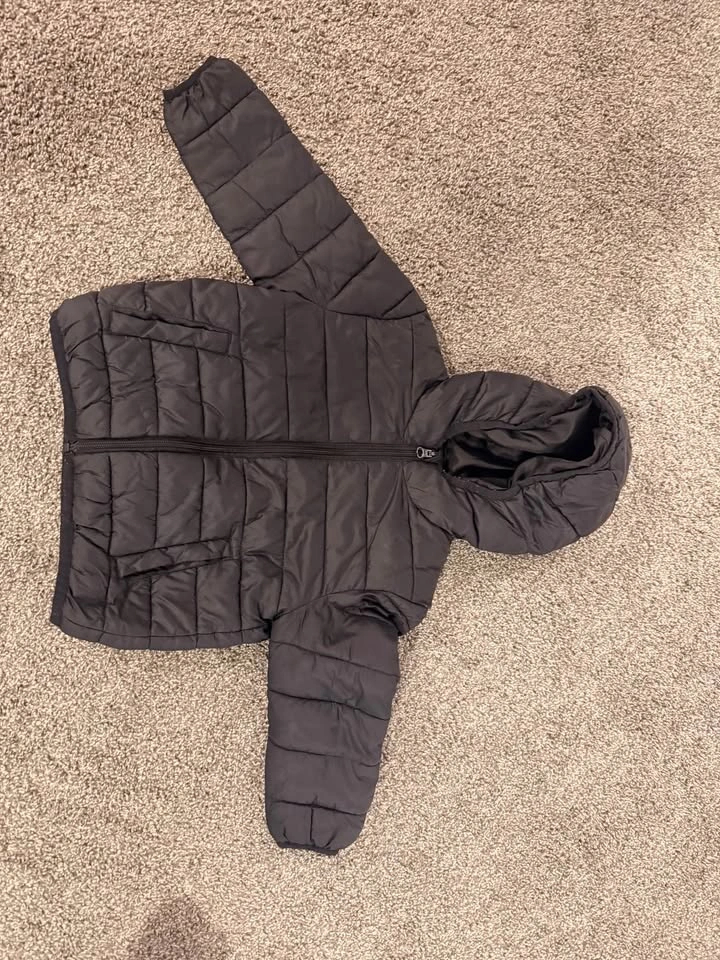 KIDS CLOTHES SALE(all six) – SIZE 24months -2T - photo 4