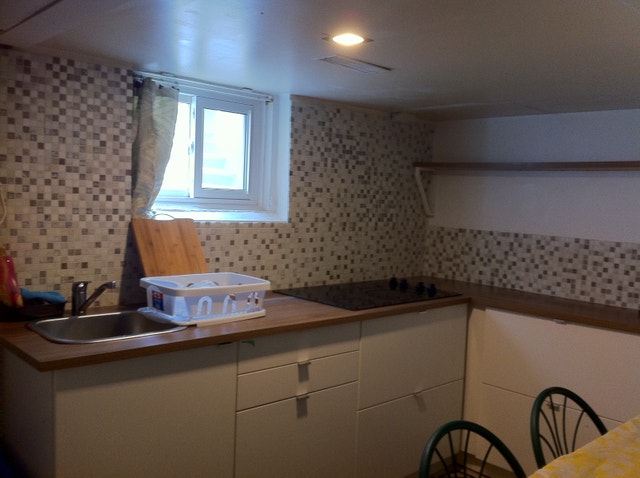 Room for rent near Humber College (Lakeshore & Kipling) - photo 2