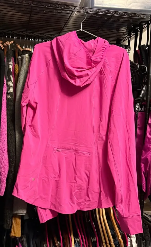 BNWT. Lululemon Mist Over Windbreaker image indicator(2)