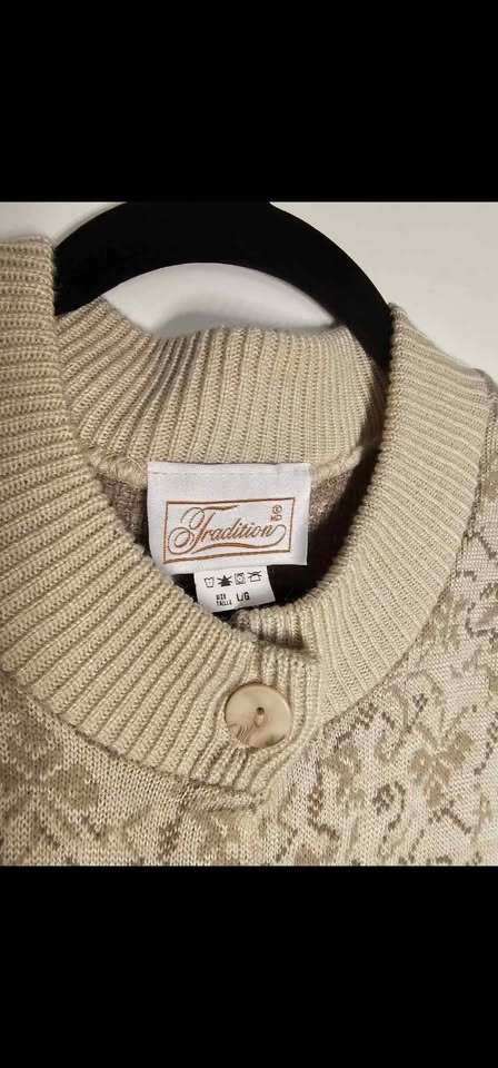 Size Large Vintage Minimalist Cardigan Sweater - photo 5