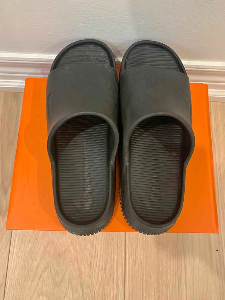 Nike Black Slides