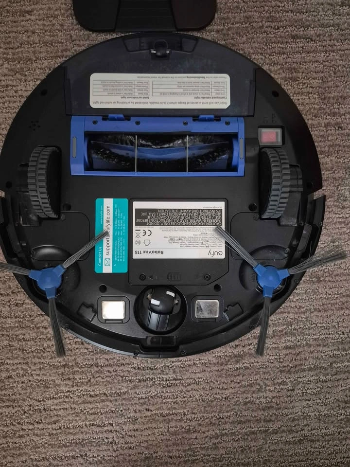 Eufy robot vacuum - photo 2