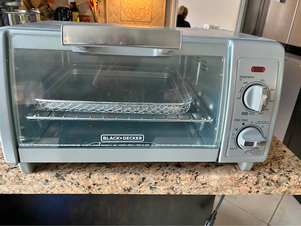 Black and decker toaster oven