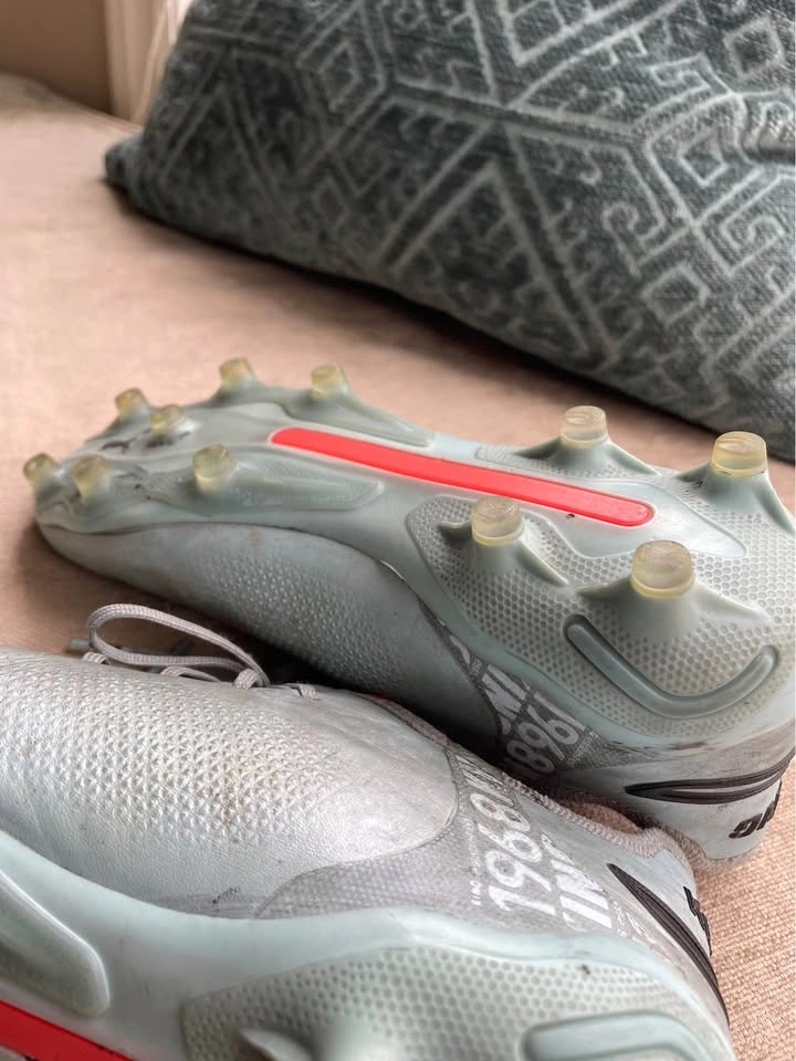 Puma Soccer Cleats - Size 7 - photo 4