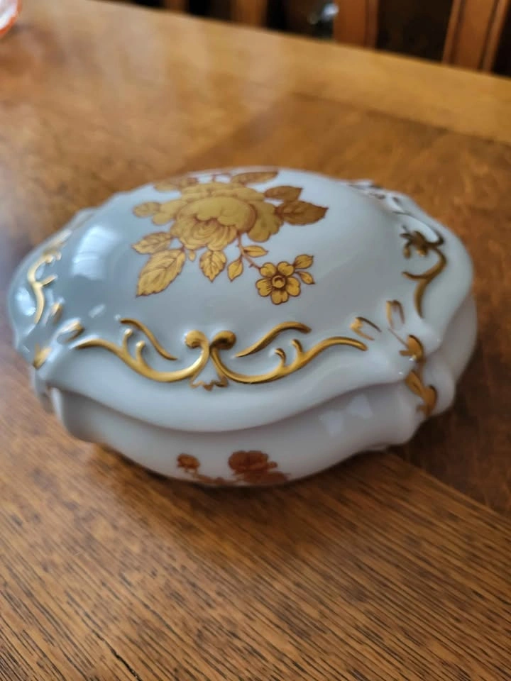 Singer Limoges France Trinket Box - photo 2