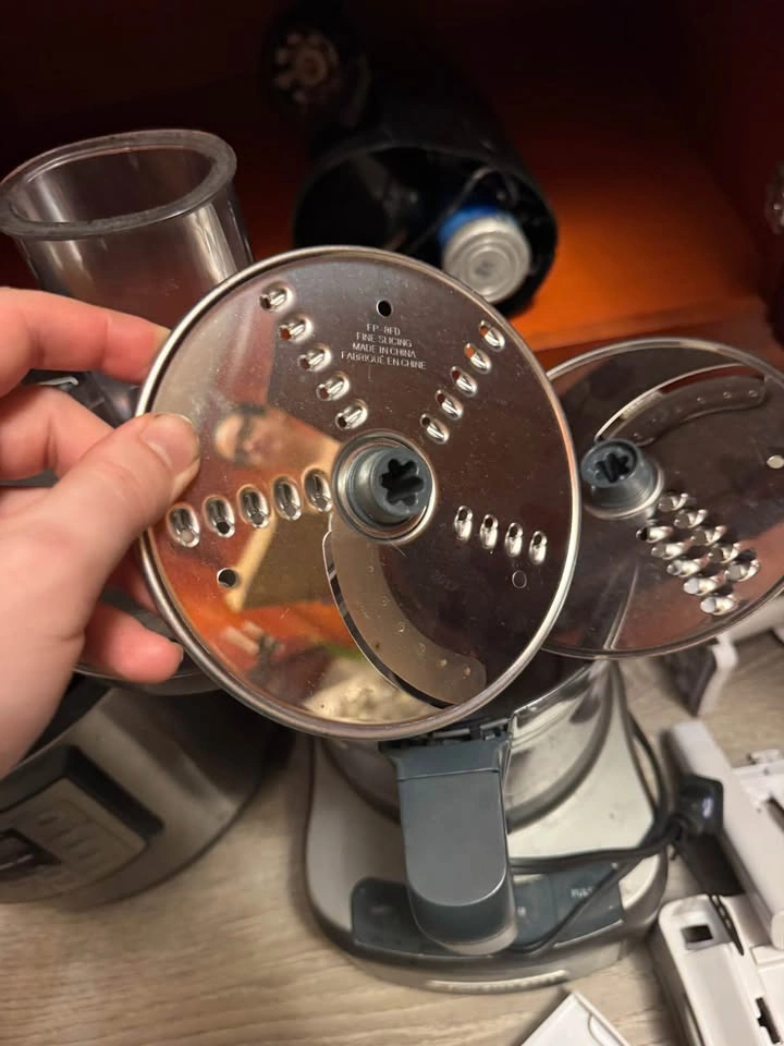 Cuisinart Food Processor - photo 3