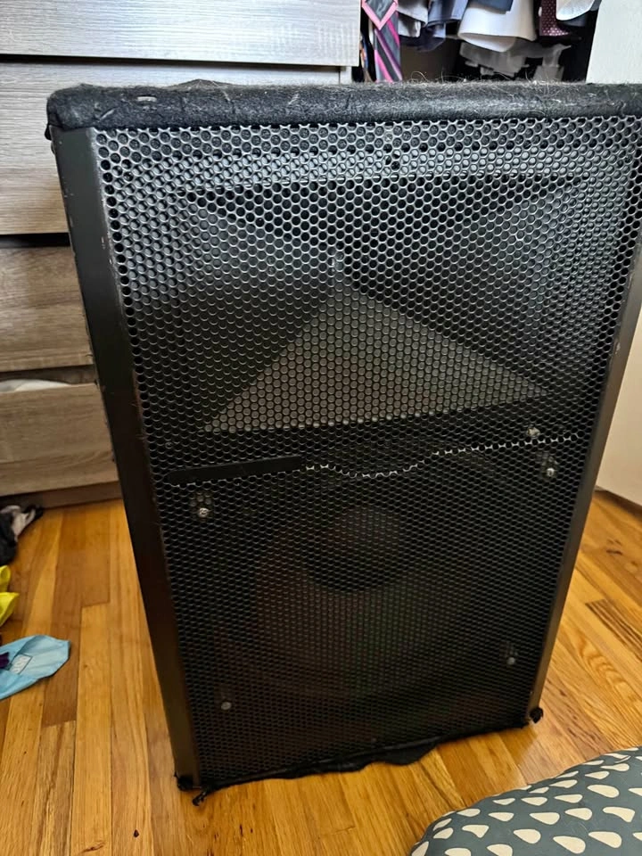 Samson Live L612 300 Watt Powered PA Speaker