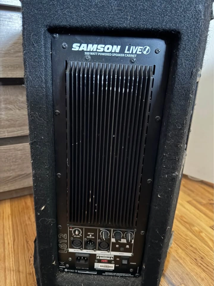 Samson Live L612 300 Watt Powered PA Speaker - photo 3