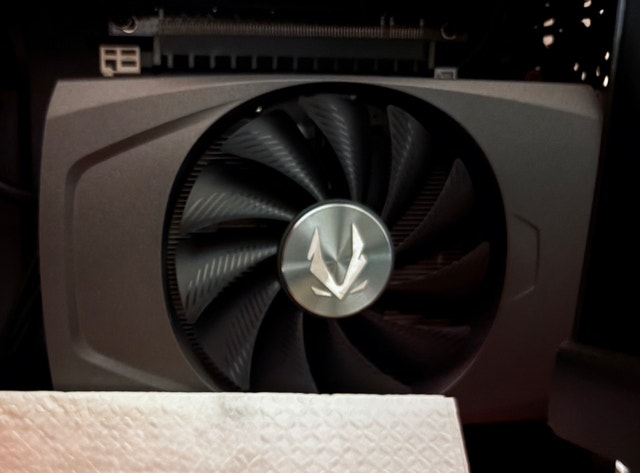 Zotac GeForce RTX 4060 - Like New w/ Box