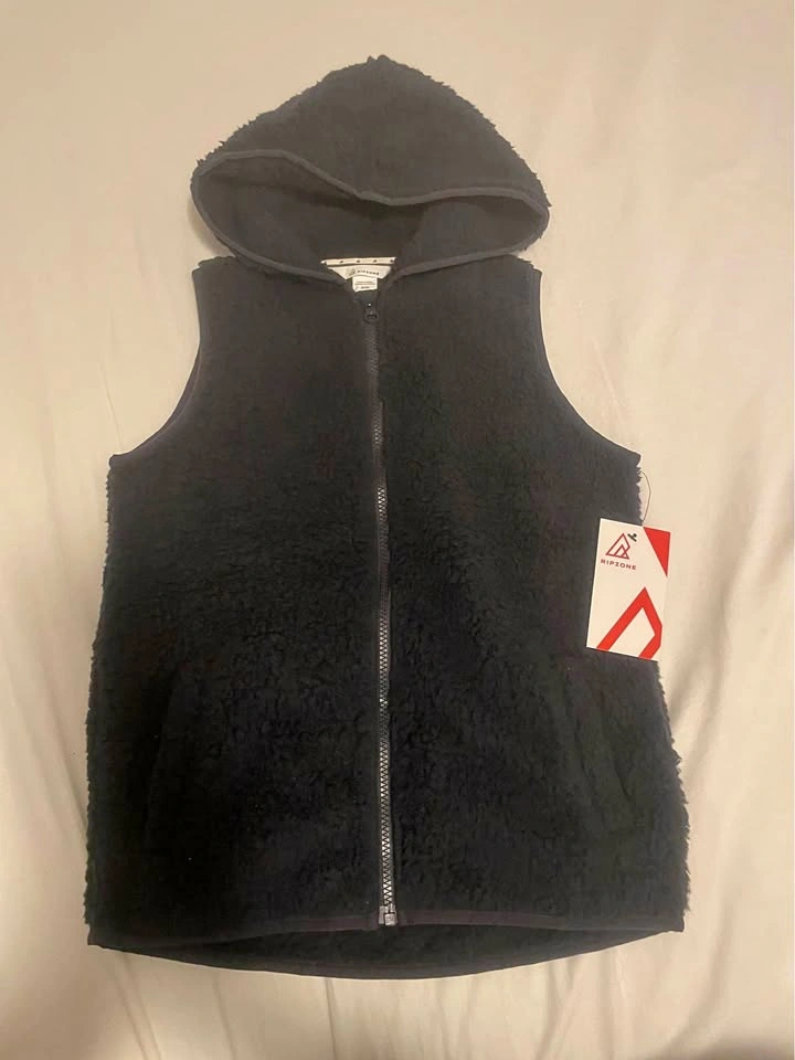 Brand new) Kid's Riptone Black Fleece Hooded Vest - Size M