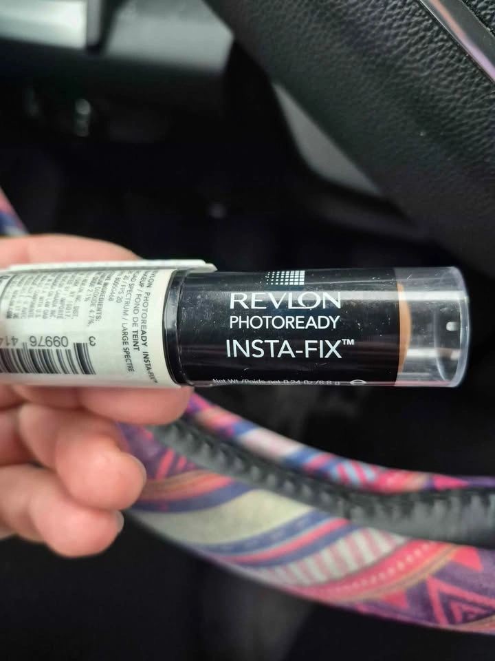 Revlon PhotoReady Insta-Fix, NEW Multiple Shades, ONLY 3 left - photo 3
