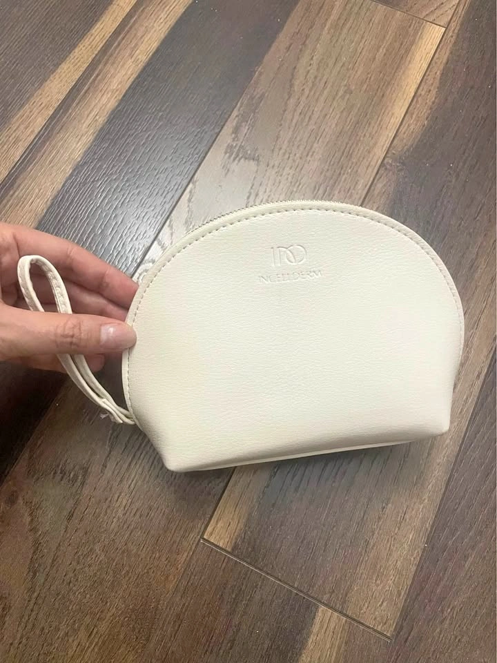 New Cosmetic Pouch