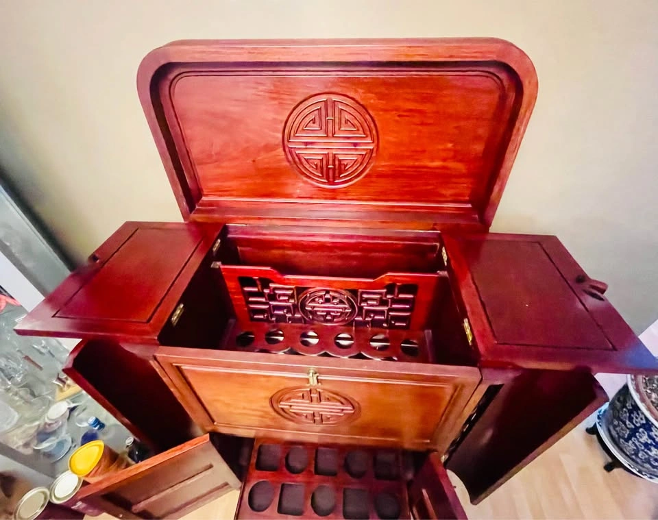 Moving Sale – Solid Hardwood Chinese Red Wood Bar Cabinet - photo 4