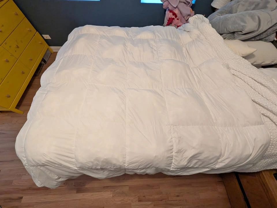 Hotel Suite All Seasons Down-alternative Comforter (Queen)