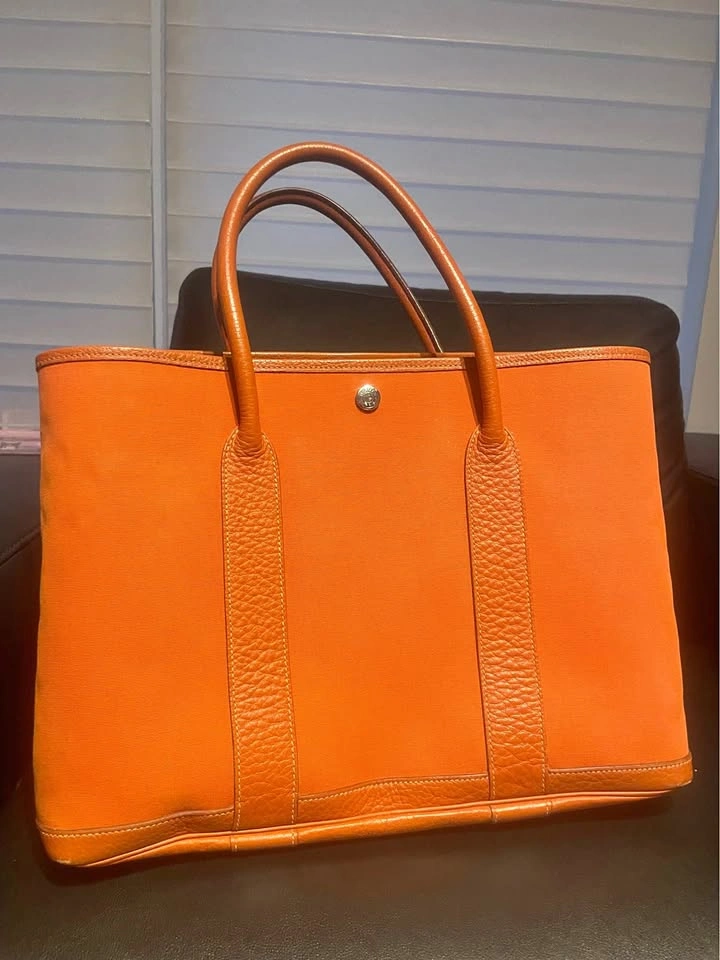 Authentic Hermes Garden party 36