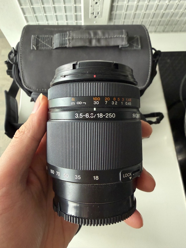 Sony A580 Camera Set - photo 3
