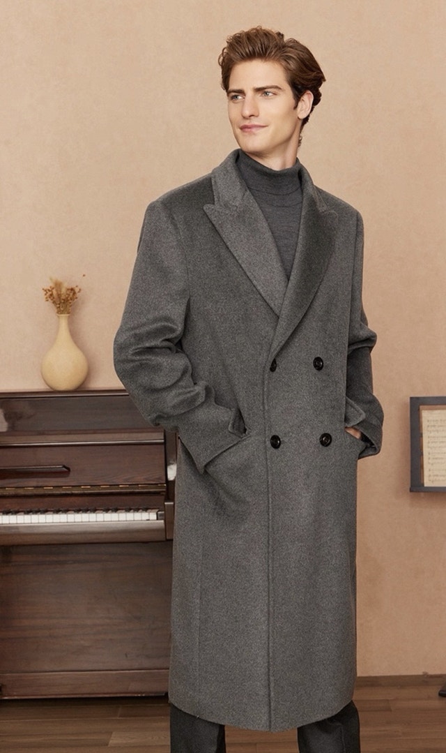 Riz Ouzh Cashmere Coat