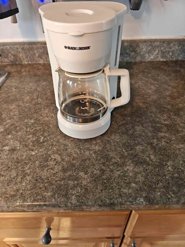 Coffee Maker. 6 cup.